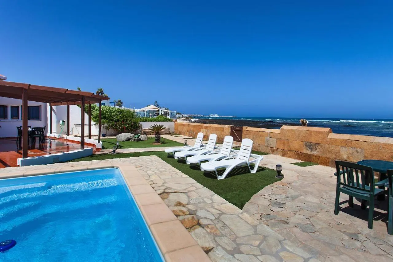 El Castillito, Beachfront Villa Corralejo