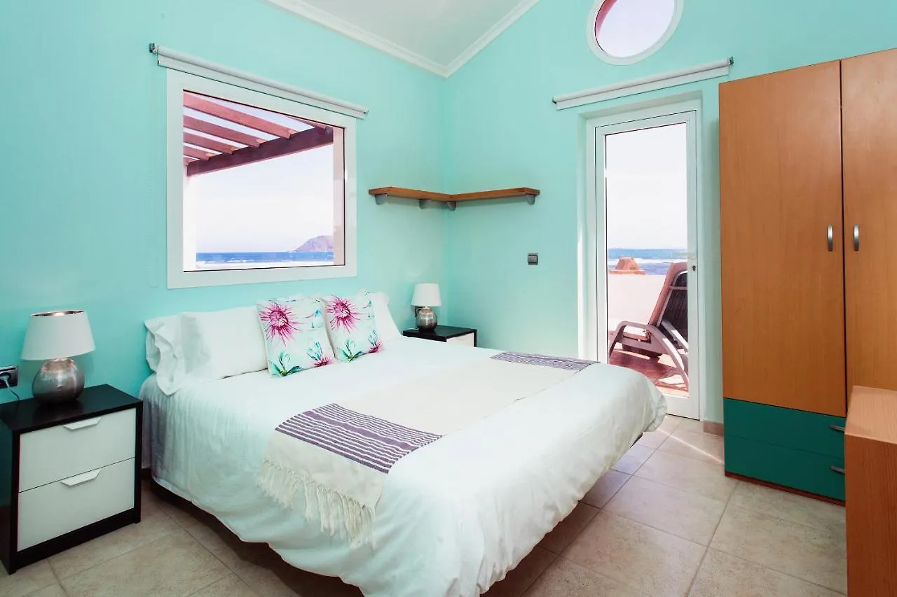 El Castillito, Beachfront Villa Corralejo 0*,
