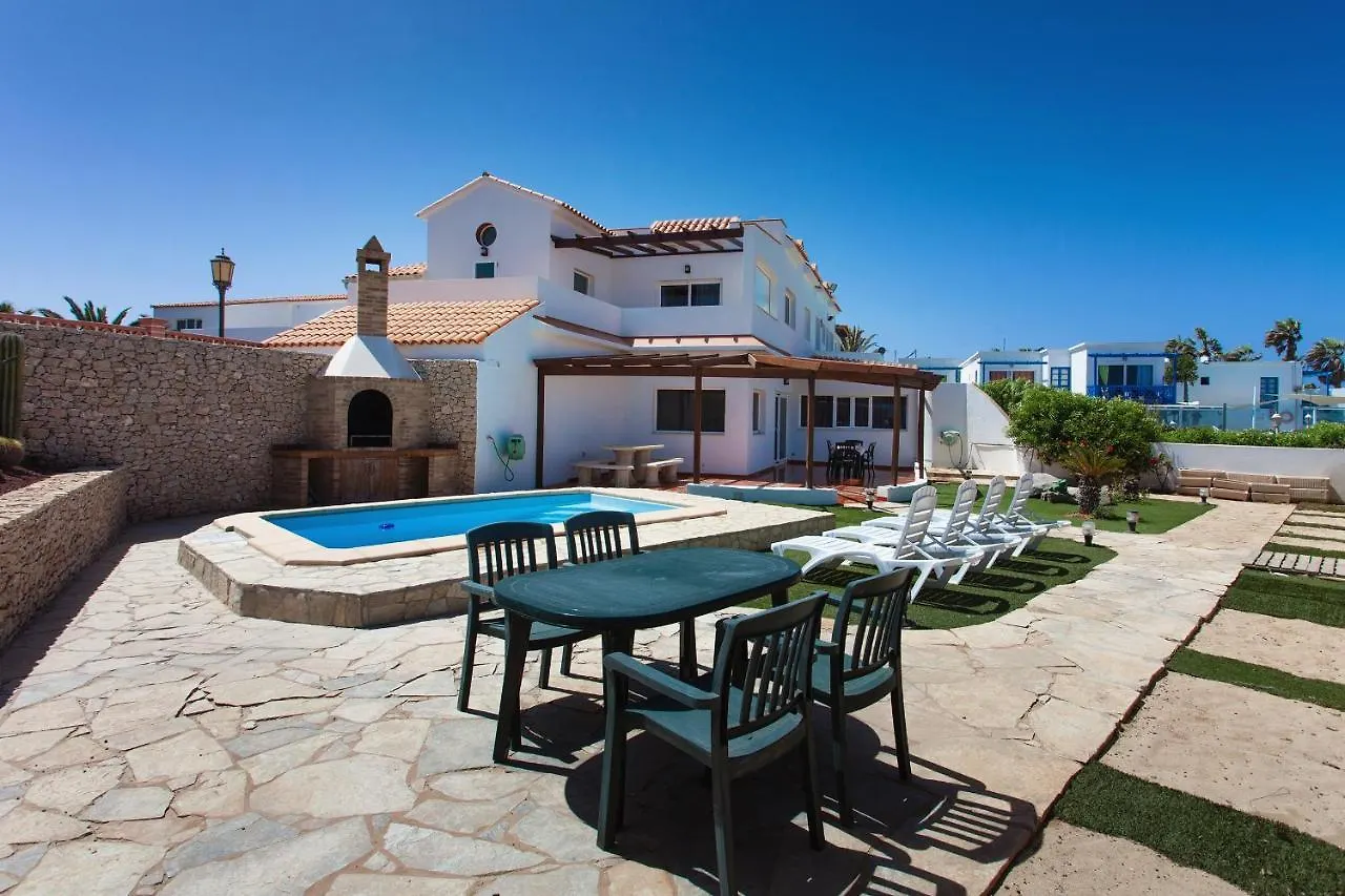 El Castillito, Beachfront Villa Corralejo 0*,